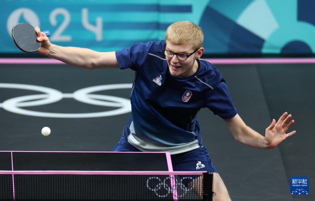 不仅是球迷 不仅是球迷