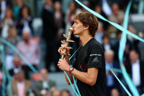 伯德带领凯 伯德带领凯