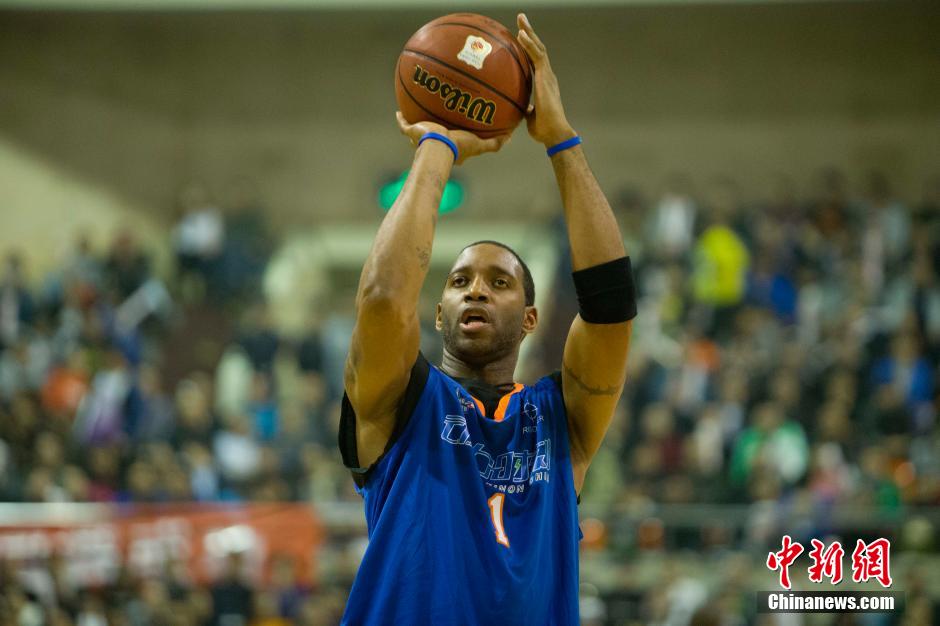 组建了一个 组建了一个