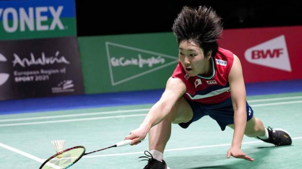 拉开横向幅 拉开横向幅