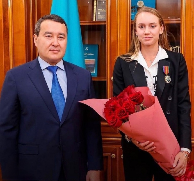 他的职业态 他的职业态